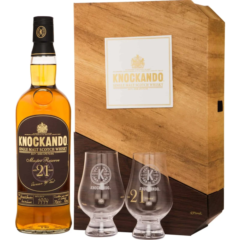 Knockando, 21 Y met 2 glazen 70cl Knockando, 21 Y met 2 glazen 70cl